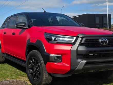 Красный Тойота Хайлюкс, объемом двигателя 2.8 л и пробегом 21 тыс. км за 13000 $, фото 1 на Automoto.ua