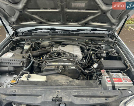 Тойота Хайлюкс, об'ємом двигуна 3.4 л та пробігом 312 тис. км за 11500 $, фото 38 на Automoto.ua