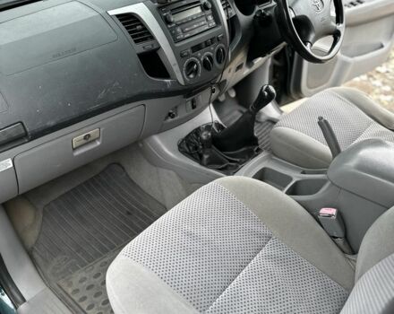 Тойота Хайлюкс, объемом двигателя 2.5 л и пробегом 165 тыс. км за 6400 $, фото 15 на Automoto.ua