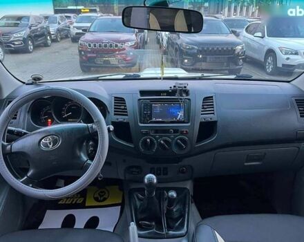 Тойота Хайлюкс, об'ємом двигуна 2.5 л та пробігом 310 тис. км за 19500 $, фото 11 на Automoto.ua