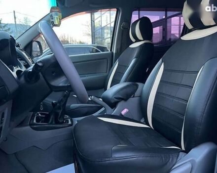 Тойота Хайлюкс, об'ємом двигуна 2.5 л та пробігом 310 тис. км за 19500 $, фото 17 на Automoto.ua