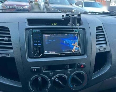 Тойота Хайлюкс, об'ємом двигуна 2.5 л та пробігом 310 тис. км за 19500 $, фото 9 на Automoto.ua