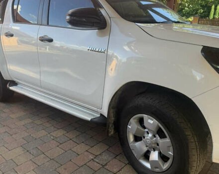 Тойота Хайлюкс, об'ємом двигуна 2.4 л та пробігом 112 тис. км за 30999 $, фото 2 на Automoto.ua