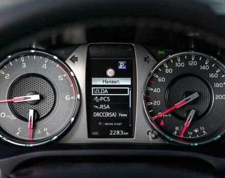 Тойота Хайлюкс, об'ємом двигуна 2.8 л та пробігом 2 тис. км за 58108 $, фото 28 на Automoto.ua