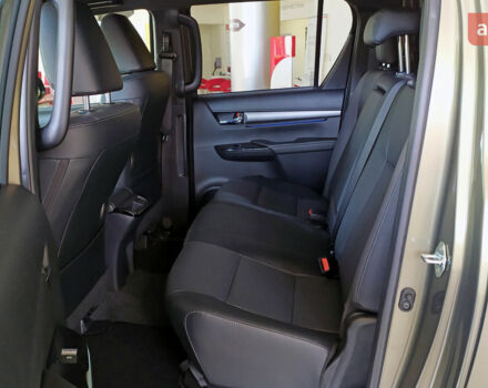 Тойота Хайлюкс 2024 в Кривом Роге на Automoto.ua Тойота Хайлюкс, объемом двигателя 2.76 л и пробегом 0 тыс. км за 61395 $, фото 21 на Automoto.ua