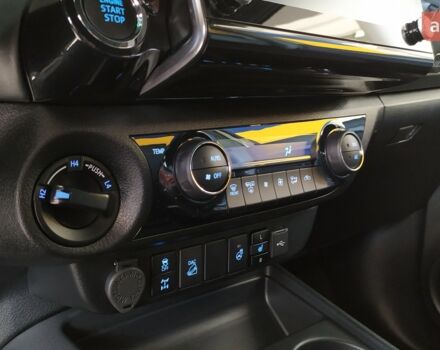 Тойота Хайлюкс 2024 в Кривом Роге на Automoto.ua Тойота Хайлюкс, объемом двигателя 2.76 л и пробегом 0 тыс. км за 61395 $, фото 15 на Automoto.ua