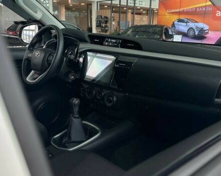 Тойота Хайлюкс, об'ємом двигуна 2.39 л та пробігом 0 тис. км за 54106 $, фото 7 на Automoto.ua