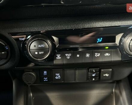 Тойота Хайлюкс, об'ємом двигуна 2.76 л та пробігом 0 тис. км за 61291 $, фото 45 на Automoto.ua