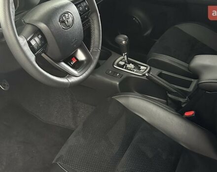 купити нове авто Тойота Хайлюкс 2025 року від офіційного дилера Тойота на Столичному Тойота фото