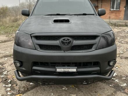 Тойота Хайлюкс, объемом двигателя 2.5 л и пробегом 165 тыс. км за 6400 $, фото 1 на Automoto.ua