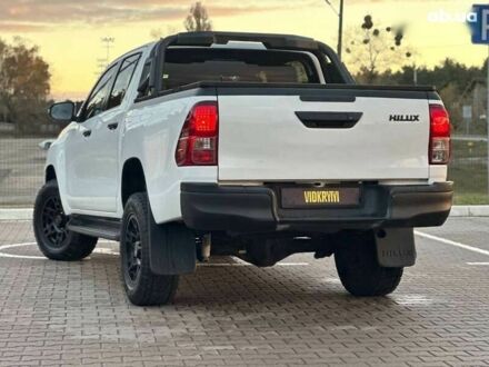 Тойота Хайлюкс 2017 у Києві на Automoto.ua Тойота Хайлюкс, об'ємом двигуна 2.8 л та пробігом 250 тис. км за 29950 $, фото 1 на Automoto.ua