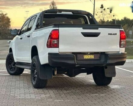 Тойота Хайлюкс 2017 у Києві на Automoto.ua Тойота Хайлюкс, об'ємом двигуна 2.8 л та пробігом 250 тис. км за 29950 $, фото 1 на Automoto.ua