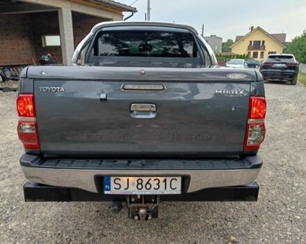 Серый Тойота Хайлюкс, объемом двигателя 3 л и пробегом 107 тыс. км за 4500 $, фото 1 на Automoto.ua
