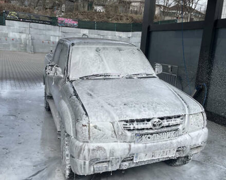 Серый Тойота Хайлюкс, объемом двигателя 2.49 л и пробегом 290 тыс. км за 6500 $, фото 3 на Automoto.ua