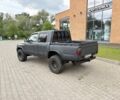 Серый Тойота Хайлюкс, объемом двигателя 2.5 л и пробегом 250 тыс. км за 7892 $, фото 3 на Automoto.ua