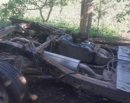 Серый Тойота Хайлюкс, объемом двигателя 2.5 л и пробегом 200 тыс. км за 3500 $, фото 7 на Automoto.ua