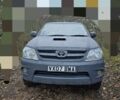 Сірий Тойота Хайлюкс, об'ємом двигуна 3 л та пробігом 320 тис. км за 5600 $, фото 1 на Automoto.ua