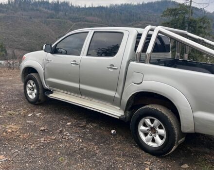 Серый Тойота Хайлюкс, объемом двигателя 2.5 л и пробегом 350 тыс. км за 10300 $, фото 2 на Automoto.ua