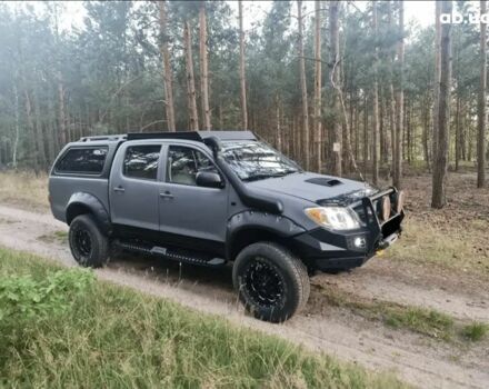 Серый Тойота Хайлюкс, объемом двигателя 0 л и пробегом 250 тыс. км за 2750 $, фото 4 на Automoto.ua