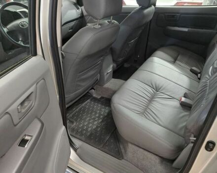 Серый Тойота Хайлюкс, объемом двигателя 2.5 л и пробегом 218 тыс. км за 4000 $, фото 8 на Automoto.ua