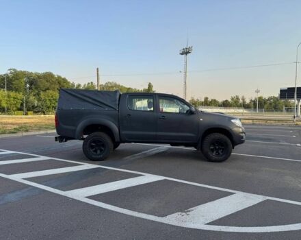Сірий Тойота Хайлюкс, об'ємом двигуна 0 л та пробігом 196 тис. км за 7900 $, фото 2 на Automoto.ua