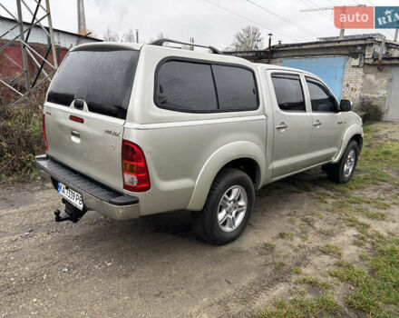 Сірий Тойота Хайлюкс, об'ємом двигуна 3 л та пробігом 313 тис. км за 17500 $, фото 9 на Automoto.ua