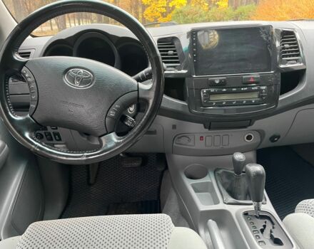 Тойота Хайлюкс 2009 в Киеве на Automoto.ua Серый Тойота Хайлюкс, объемом двигателя 3 л и пробегом 312 тыс. км за 17500 $, фото 7 на Automoto.ua