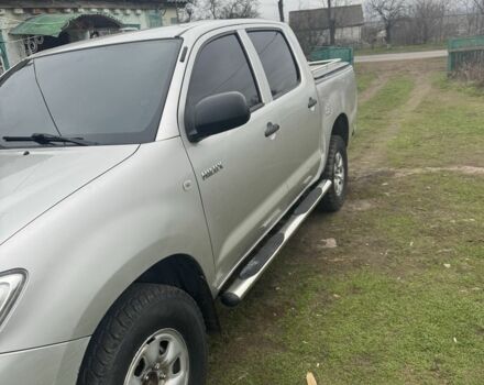 Сірий Тойота Хайлюкс, об'ємом двигуна 2.5 л та пробігом 290 тис. км за 6700 $, фото 1 на Automoto.ua