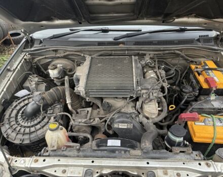 Серый Тойота Хайлюкс, объемом двигателя 3 л и пробегом 199 тыс. км за 7000 $, фото 6 на Automoto.ua