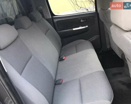 Сірий Тойота Хайлюкс, об'ємом двигуна 2.5 л та пробігом 181 тис. км за 18500 $, фото 13 на Automoto.ua