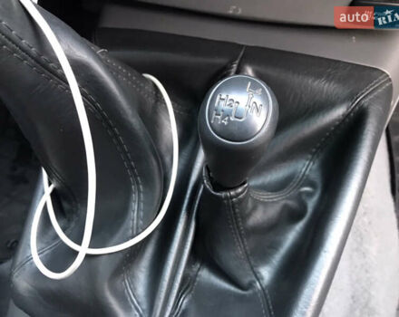 Сірий Тойота Хайлюкс, об'ємом двигуна 2.5 л та пробігом 181 тис. км за 18500 $, фото 12 на Automoto.ua