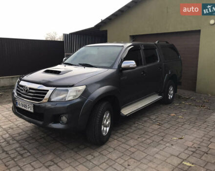 Сірий Тойота Хайлюкс, об'ємом двигуна 2.5 л та пробігом 181 тис. км за 18500 $, фото 3 на Automoto.ua