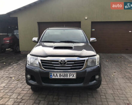 Сірий Тойота Хайлюкс, об'ємом двигуна 2.5 л та пробігом 181 тис. км за 18500 $, фото 4 на Automoto.ua
