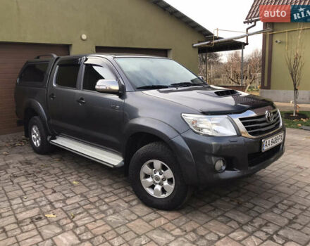 Сірий Тойота Хайлюкс, об'ємом двигуна 2.5 л та пробігом 181 тис. км за 18500 $, фото 2 на Automoto.ua