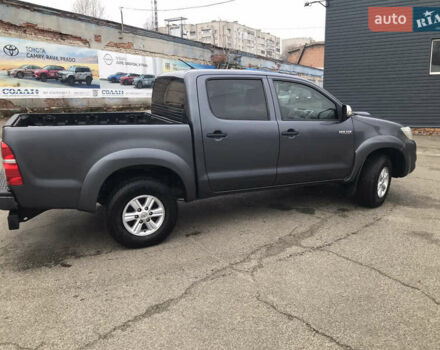 Серый Тойота Хайлюкс, объемом двигателя 2.49 л и пробегом 263 тыс. км за 22000 $, фото 7 на Automoto.ua