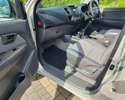 Тойота Хайлюкс 2014 в Львове на Automoto.ua Серый Тойота Хайлюкс, объемом двигателя 2.5 л и пробегом 126 тыс. км за 9435 $, фото 16 на Automoto.ua