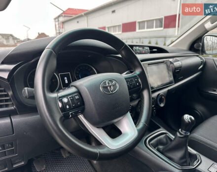 Тойота Хайлюкс 2015 у Луцьку на Automoto.ua Сірий Тойота Хайлюкс, об'ємом двигуна 2.39 л та пробігом 258 тис. км за 26000 $, фото 13 на Automoto.ua