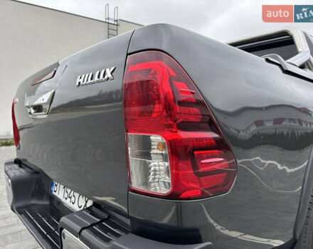 Тойота Хайлюкс 2015 у Луцьку на Automoto.ua Сірий Тойота Хайлюкс, об'ємом двигуна 2.39 л та пробігом 258 тис. км за 26000 $, фото 7 на Automoto.ua
