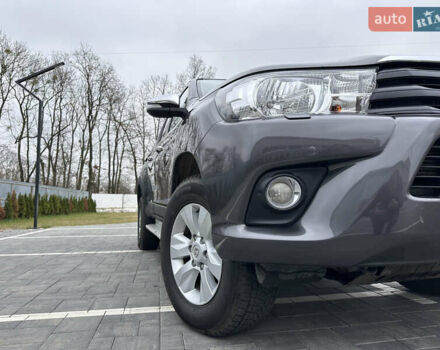 Тойота Хайлюкс 2015 у Луцьку на Automoto.ua Сірий Тойота Хайлюкс, об'ємом двигуна 2.39 л та пробігом 258 тис. км за 26000 $, фото 3 на Automoto.ua