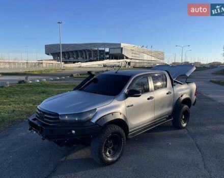 Серый Тойота Хайлюкс, объемом двигателя 2.76 л и пробегом 128 тыс. км за 35000 $, фото 2 на Automoto.ua