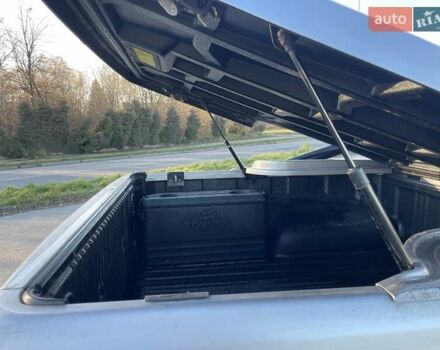 Серый Тойота Хайлюкс, объемом двигателя 2.76 л и пробегом 128 тыс. км за 35000 $, фото 44 на Automoto.ua