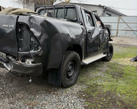 Серый Тойота Хайлюкс, объемом двигателя 2.4 л и пробегом 150 тыс. км за 10500 $, фото 2 на Automoto.ua