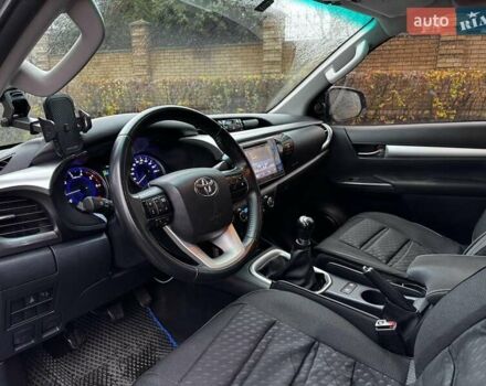 Сірий Тойота Хайлюкс, об'ємом двигуна 2.4 л та пробігом 188 тис. км за 24490 $, фото 13 на Automoto.ua