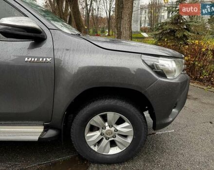 Сірий Тойота Хайлюкс, об'ємом двигуна 2.4 л та пробігом 188 тис. км за 24490 $, фото 5 на Automoto.ua