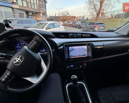 Серый Тойота Хайлюкс, объемом двигателя 2.4 л и пробегом 187 тыс. км за 25000 $, фото 7 на Automoto.ua