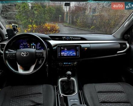 Сірий Тойота Хайлюкс, об'ємом двигуна 2.4 л та пробігом 188 тис. км за 24490 $, фото 59 на Automoto.ua