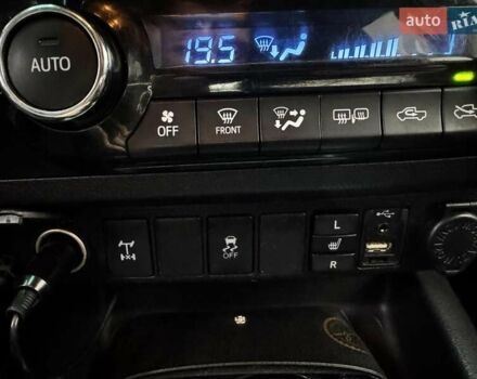 Сірий Тойота Хайлюкс, об'ємом двигуна 2.4 л та пробігом 188 тис. км за 24490 $, фото 53 на Automoto.ua