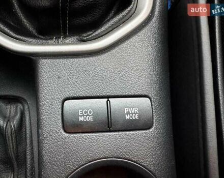 Сірий Тойота Хайлюкс, об'ємом двигуна 2.4 л та пробігом 188 тис. км за 24490 $, фото 55 на Automoto.ua