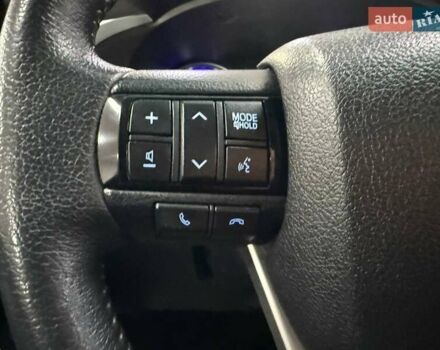 Тойота Хайлюкс 2018 в Киеве на Automoto.ua Серый Тойота Хайлюкс, объемом двигателя 2.39 л и пробегом 131 тыс. км за 30990 $, фото 22 на Automoto.ua