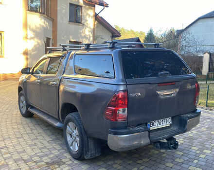 Серый Тойота Хайлюкс, объемом двигателя 2.4 л и пробегом 126 тыс. км за 30000 $, фото 4 на Automoto.ua